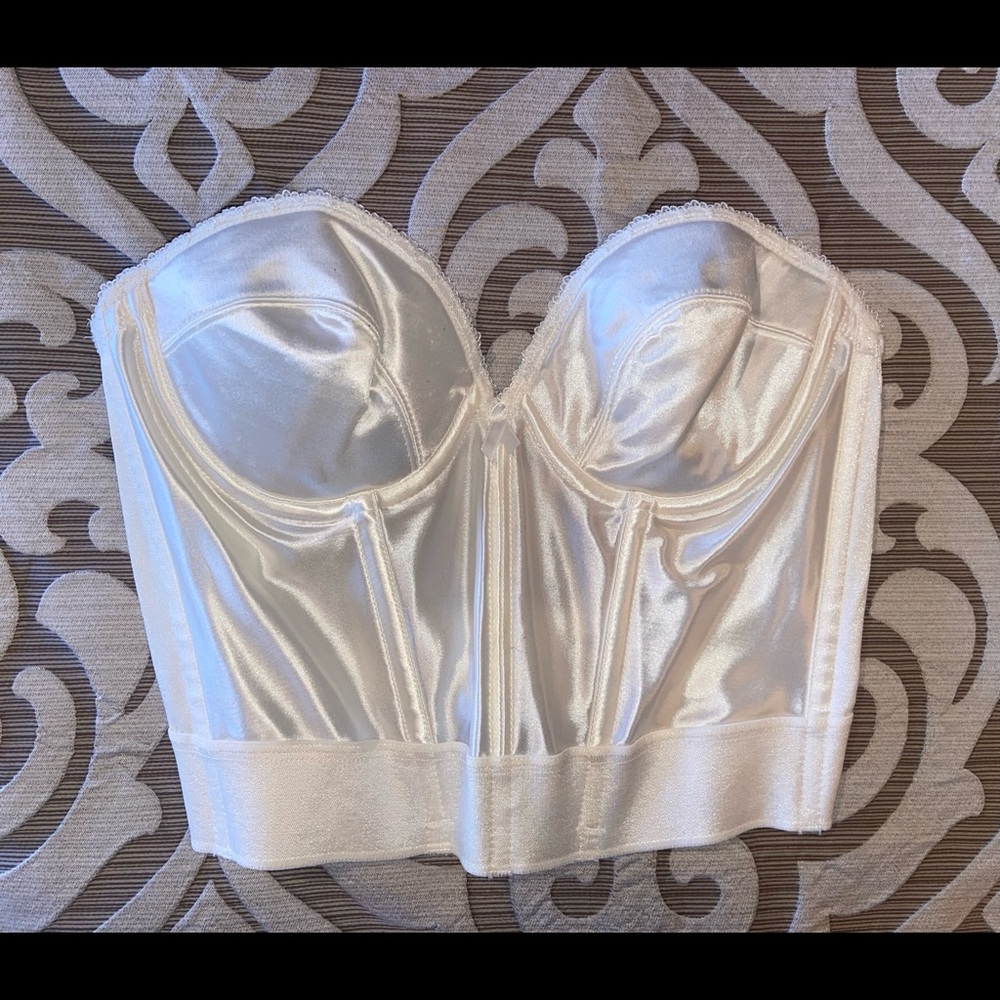 Victorias Secret Strapless Bustier Color: White Size36B